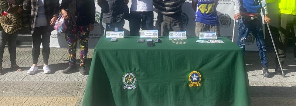 La banda tenía dos líneas de venta de vicio en Manizales y en Chinchiná. La banda tenía dos líneas de venta de vicio en Manizales y en Chinchiná.