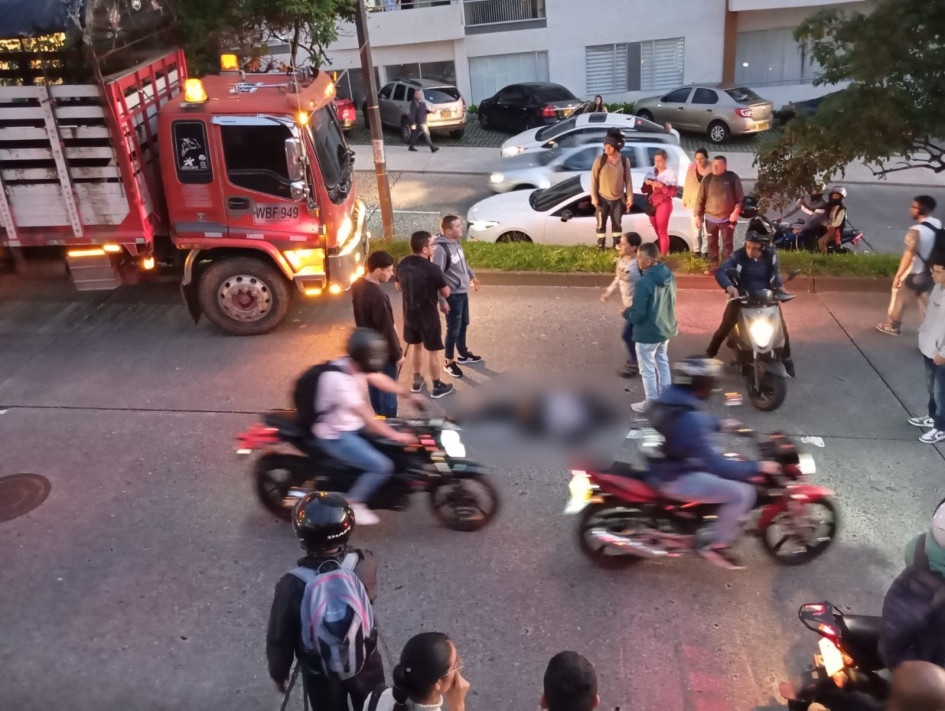Un peatón fue arrollado este miércoles en una avenida de Manizales. Un peatón fue arrollado este miércoles en una avenida de Manizales.