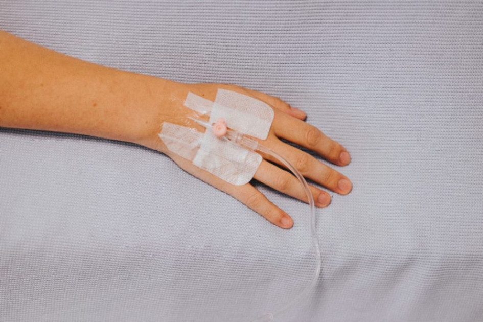 Las menores recibieron atención médica, entre la que se contó el suministro de líquidos endovenosos. Las menores recibieron atención médica, entre la que se contó el suministro de líquidos endovenosos.