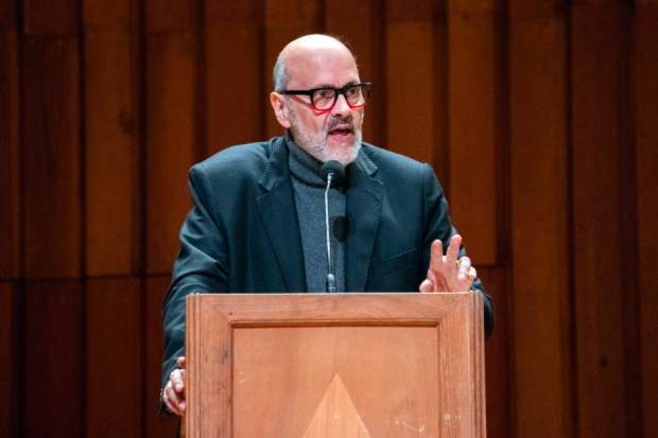 "El rector Leopoldo Múnera Ruiz se refirió a la importancia de retomar clases y volver a habitar el campus universitario", "El rector Leopoldo Múnera Ruiz se refirió a la importancia de retomar clases y volver a habitar el campus universitario",