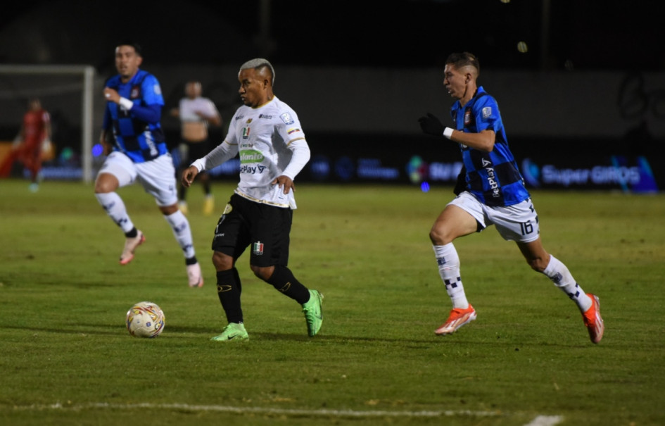 El extremo Michael Barrios debutó este lunes con el Once Caldas. El extremo Michael Barrios debutó este lunes con el Once Caldas.
