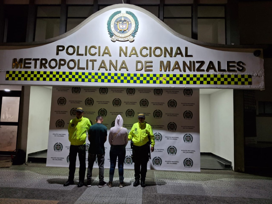 Ellos son Romeo y Julieta, capturados por hurto en Manizales. Ellos son Romeo y Julieta