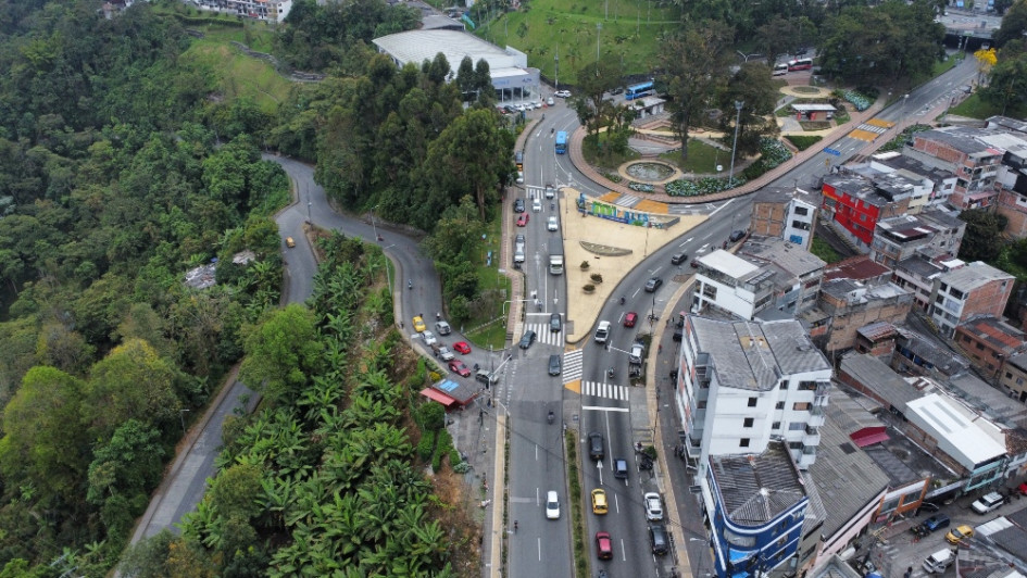 Las mejoras en los accesos viales a La Francia y Los Alcázares son la prioridad de las obras de valorización que planea la Alcaldía de Manizales, mediante el Invama. Conozca los cuatro puntos clave que serían intervenidos y los detalles de las posibles construcciones. Las mejoras en los accesos viales a La Francia y Los Alcázares son la prioridad de las obras de valorización que planea la Alcaldía de Manizales, mediante el Invama. Conozca los cuatro puntos clave que serían intervenidos y los detalles de las posibles construcciones.