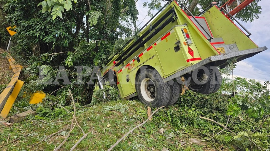 En el accidente del carro de Bomberos de Mariquita, una persona resultó herida y otra murió. En el accidente del carro de Bomberos de Mariquita, una persona resultó herida y otra murió.