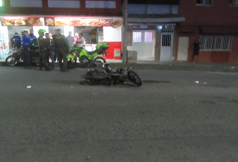Hombre que atropelló en moto a una mujer y a un niño en el barrio San Judas fue suspendido de su licencia por 20 años. Hombre que atropelló en moto a una mujer y a un niño en el barrio San Judas fue suspendido de su licencia por 20 años.