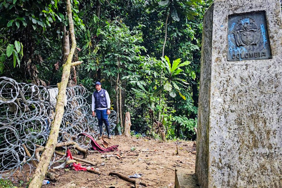 El Gobierno de Panamá cerró esta semana al menos tres de los pasos que utilizan los migrantes para cruzar el Darién, densa selva que sirve como frontera natural entre ese país y Colombia. El Gobierno de Panamá cerró esta semana al menos tres de los pasos que utilizan los migrantes para cruzar el Darién, densa selva que sirve como frontera natural entre ese país y Colombia.