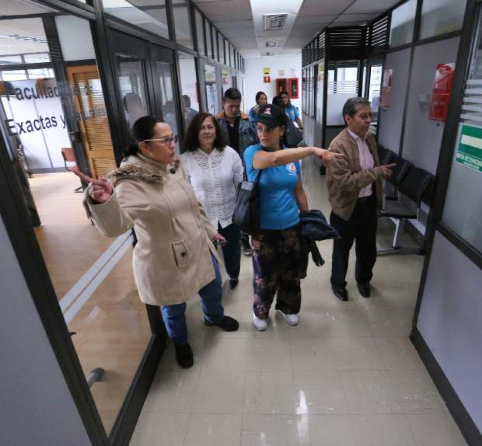 Estudiantes que bloquearon desde marzo tres bloques del Campus La Nubia de la Universidad Nacional sede Manizales entregaron ayer el D, por medio del sindicato Sintraunal Estudiantes que bloquearon desde marzo tres bloques del Campus La Nubia de la Universidad Nacional sede Manizales entregaron ayer el D, por medio del sindicato Sintraunal