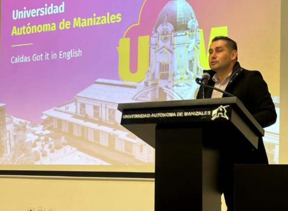 El secretario de Educación de Caldas, Luis Herney Vargas, presentó ayer el programa Caldas Got In English, el cual llegará a 57 instituciones educativas oficiales. El secretario de Educación de Caldas, Luis Herney Vargas, presentó ayer el programa Caldas Got In English, el cual llegará a 57 instituciones educativas oficiales.