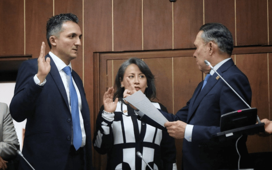 Juan Pablo Gallo fue elegido presidente de la Comisión Tercera en el Senado Juan Pablo Gallo fue elegido presidente de la Comisión Tercera en el Senado