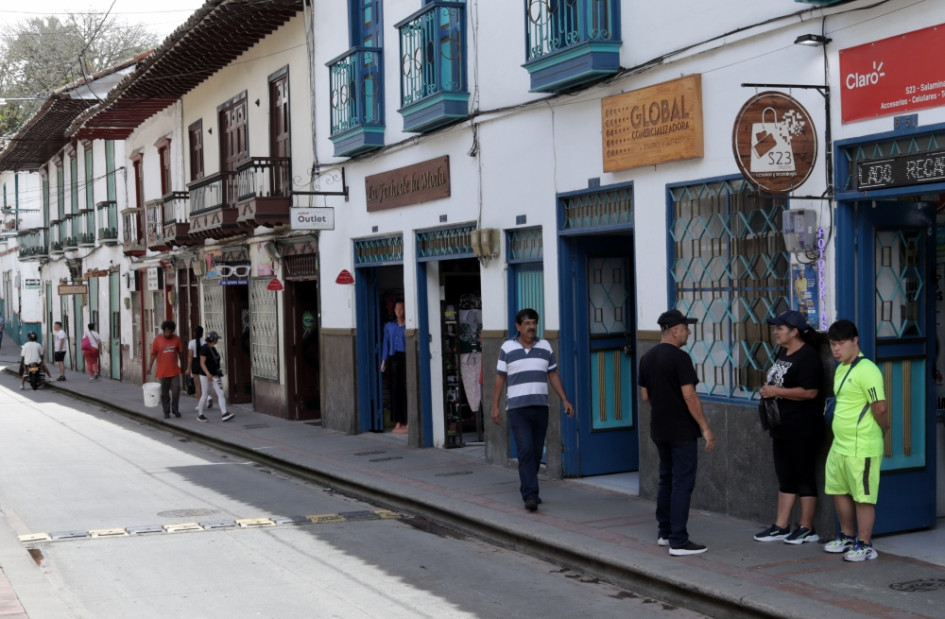 Así se ven las calles de Salamina este lunes durante el día cívico. Así se ven las calles de Salamina este lunes durante el día cívico.