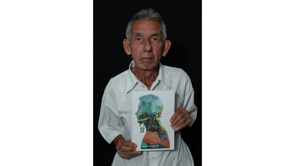 El autor salamineño, Álvaro Maya Londoño. El autor salamineño, Álvaro Maya Londoño.