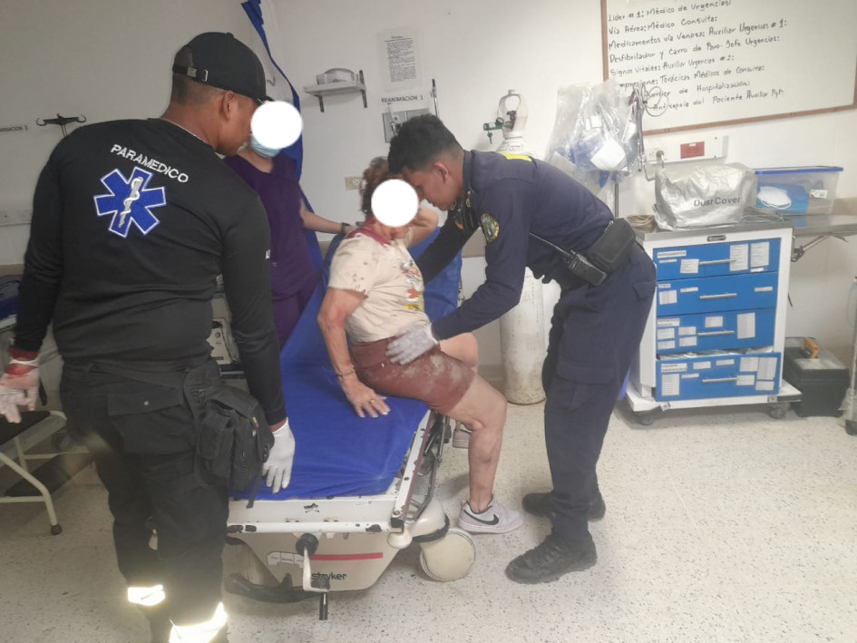 Debió ser llevada a centro hospitalario.