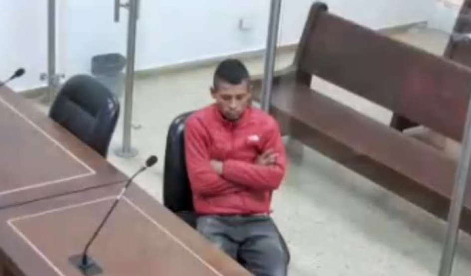 El ladrón, Johan Giraldo Zapata, alias Chicarito o el Menor. El ladrón, Johan Giraldo Zapata, alias Chicarito o el Menor.