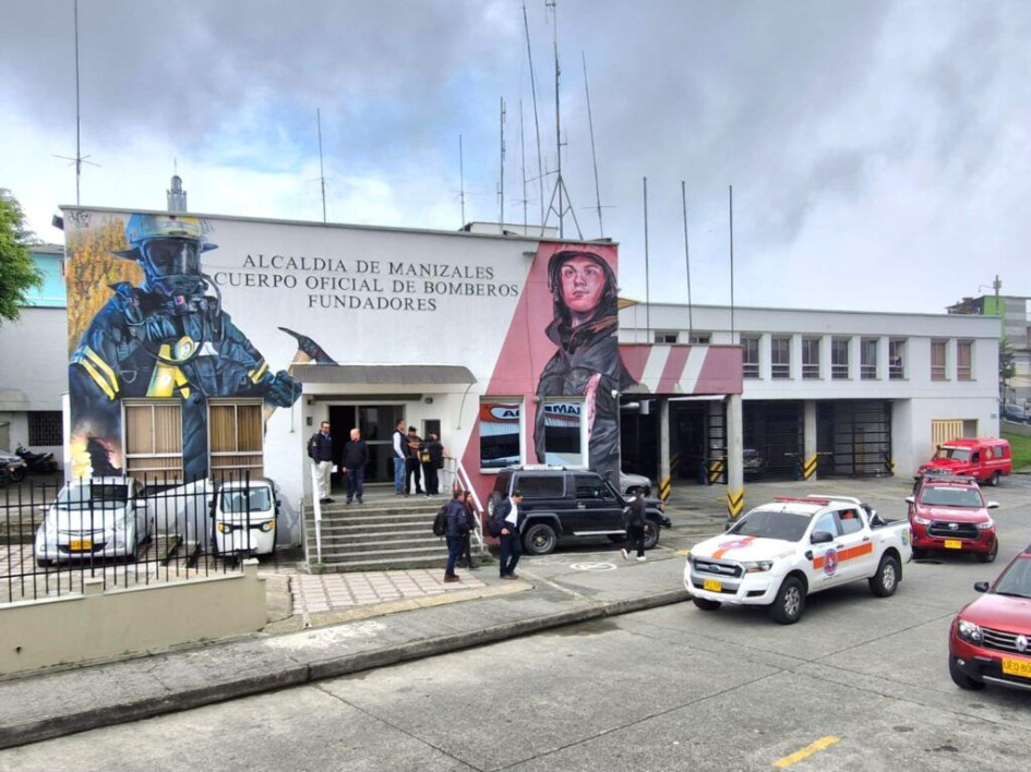 La ciudad contará, este fin de semana, con carrotanques de Manizales, Neira, Chinchiná y Villamaría, así como otro de la Policía, para abastecer de agua a la comunidad. La ciudad contará, este fin de semana, con carrotanques de Manizales, Neira, Chinchiná y Villamaría, así como otro de la Policía, para abastecer de agua a la comunidad.