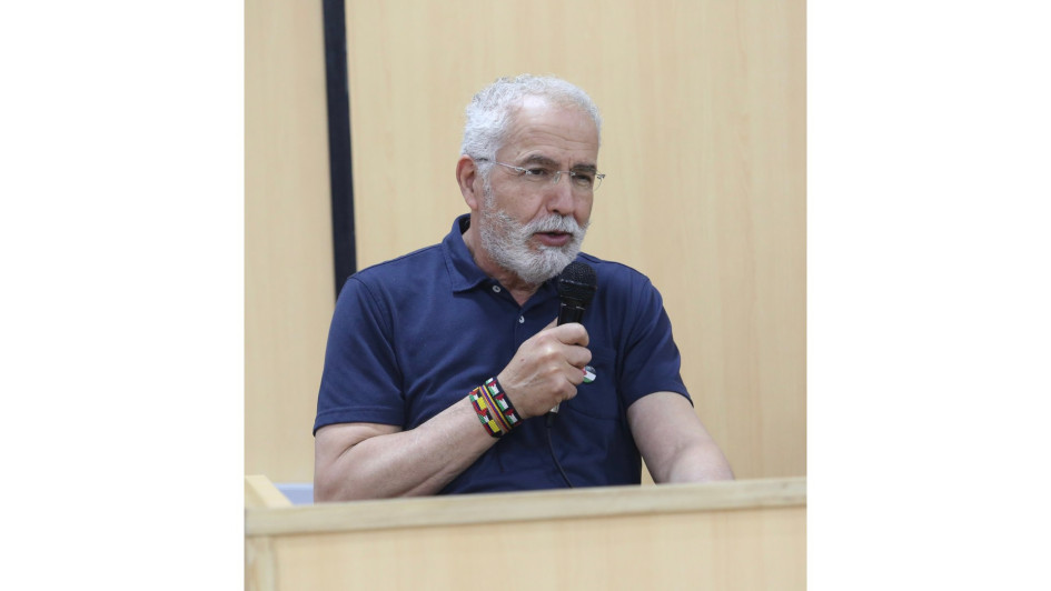 Raouf Almalki, embajador de Palestina en Colombia estuvo en Manizales visitando la Feria del Libro. Raouf Almalki, embajador de Palestina en Colombia estuvo en Manizales visitando la Feria del Libro.