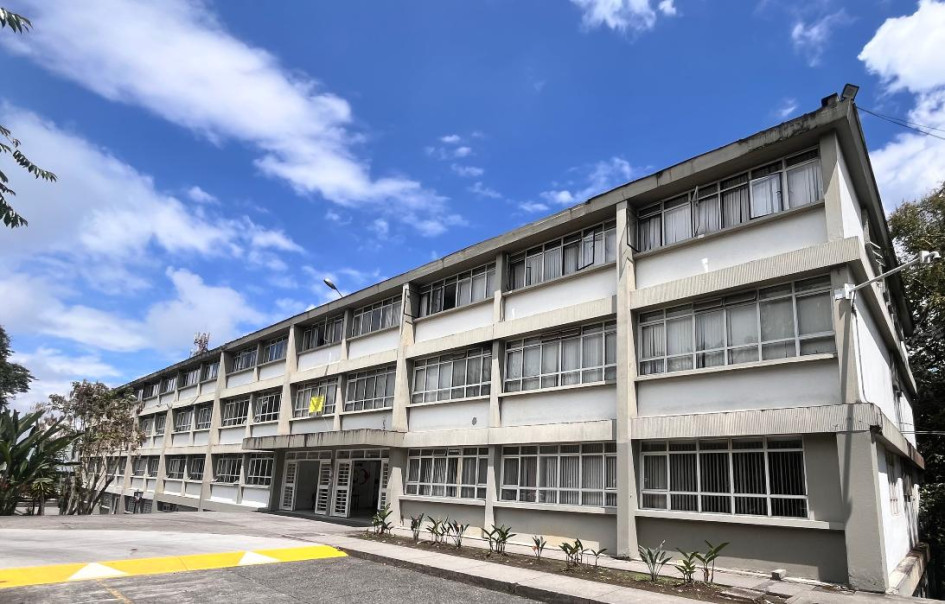 El edificio de Ingenierías se convertirá en la planta física de la Facultas de Inteligencia Artificial e Ingenierías. El edificio de Ingenierías se convertirá en la planta física de la Facultas de Inteligencia Artificial e Ingenierías.