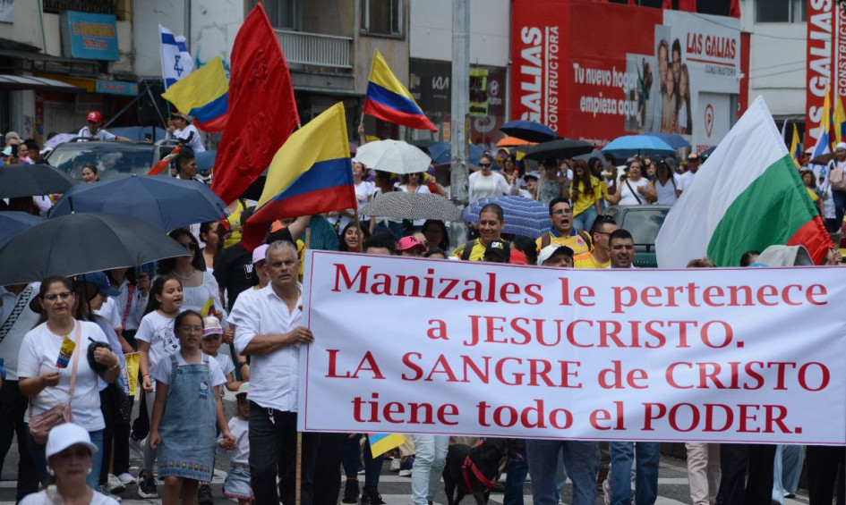 La comunidad religiosa marchó en Manizales. La comunidad religiosa marchó en Manizales.