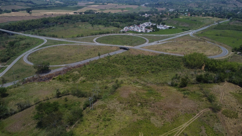 Desde la noche del sábado (17 de agosto) hasta la madrugada del domingo (18 de agosto), la vía Manizales-Medellín estará cerrada por obras en el Kilómetro 41. Conozca los horarios, las restricciones y las vías alternas. Desde la noche del sábado (17 de agosto) hasta la madrugada del domingo (18 de agosto), la vía Manizales-Medellín estará cerrada por obras en el Kilómetro 41. Conozca los horarios, las restricciones y las vías alternas.
