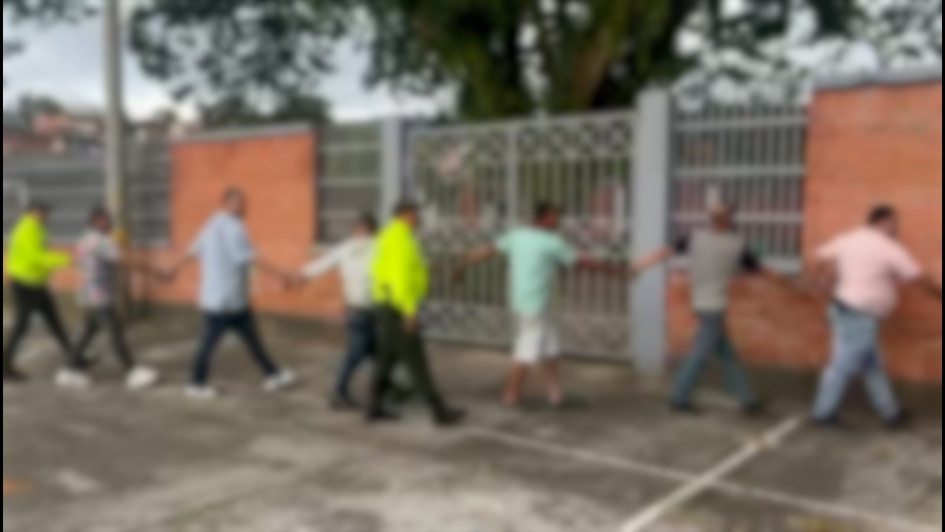 Los detenidos. Los detenidos.