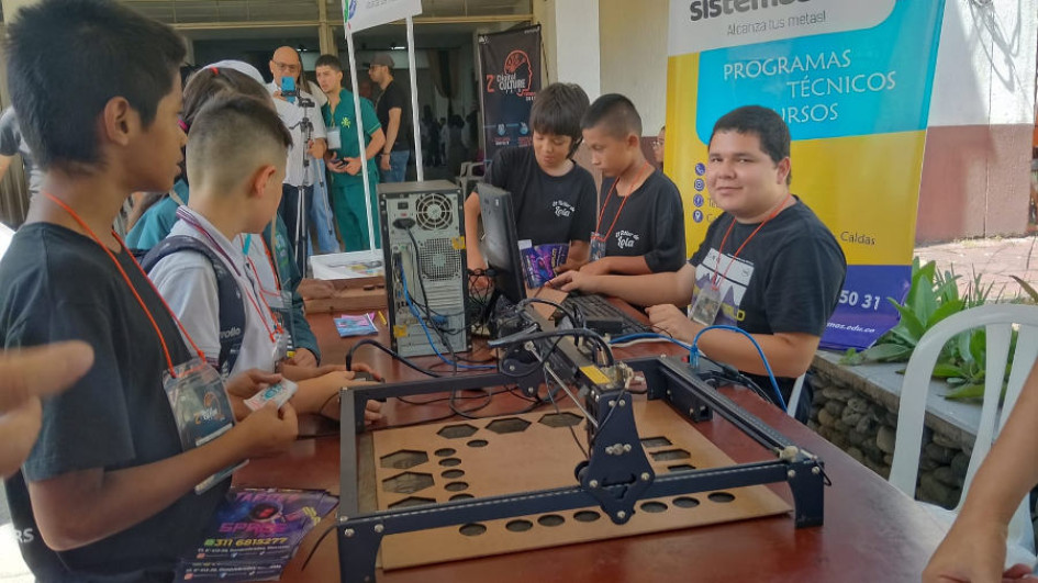 Feria tecnológica en Chinchiná Feria tecnológica en Chinchiná