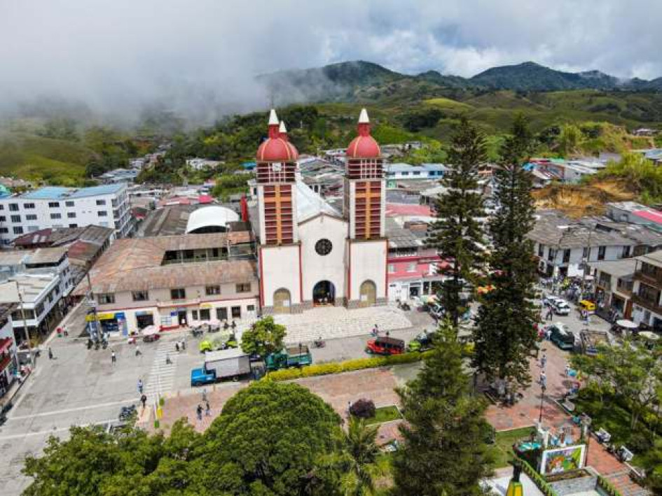 Samaná, en el oriente de Caldas, es el municipio con mayor extensión en Caldas y en el Eje Cafetero. Samaná, en el oriente de Caldas, es el municipio con mayor extensión en Caldas y en el Eje Cafetero.