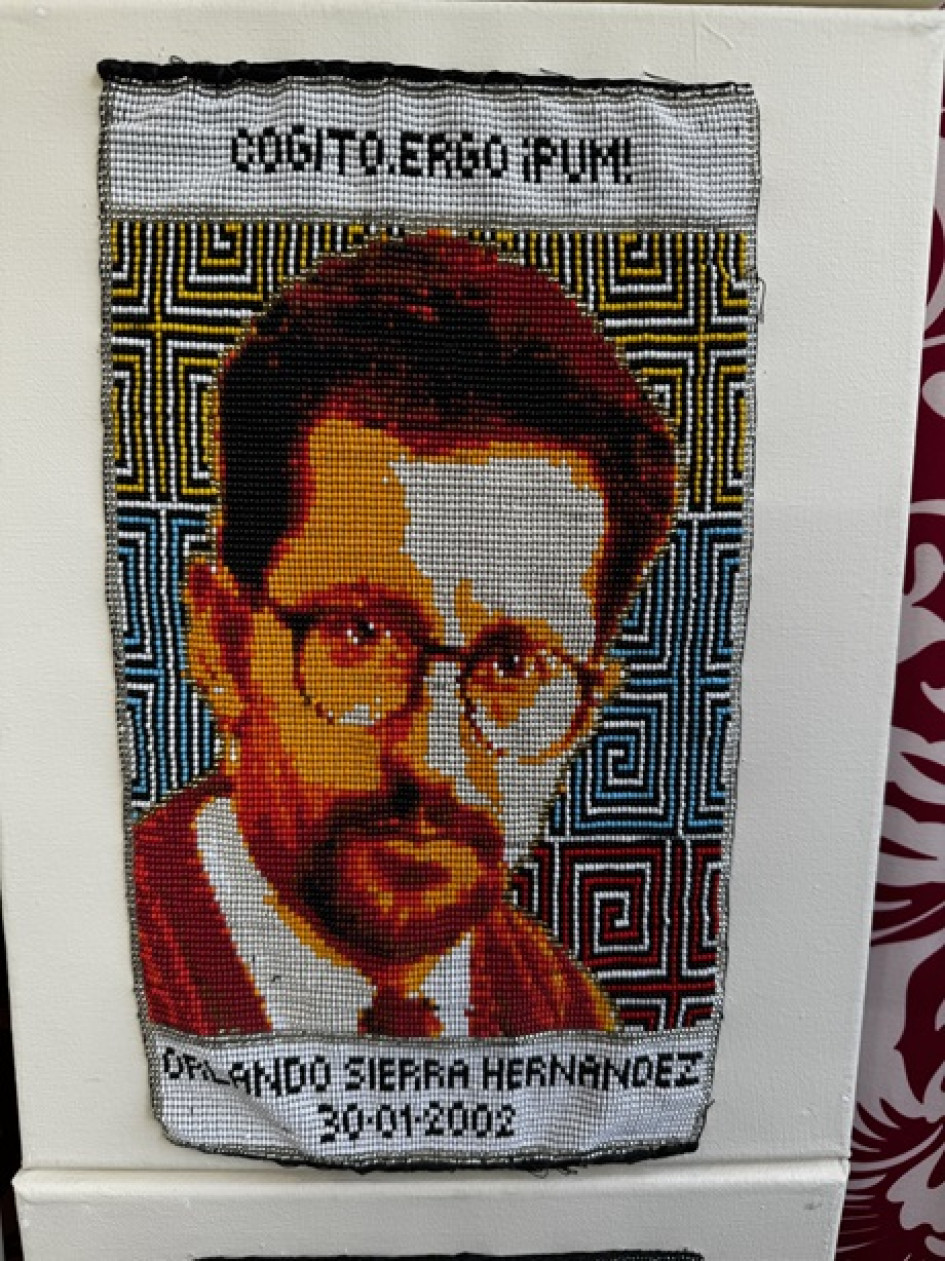 Foto | Sergio Salazar | LA PATRIA El abogado caldense Sergio Salazar se pasó el fin de semana en Bogotá por el Festival Cordillera y estuvo atento a la exposición Urdiendo la vida para tejer la paz. El abogado caldense Sergio Salazar se pasó el fin de semana en Bogotá por el Festival Cordillera y estuvo atento a la exposición Urdiendo la vida para tejer la paz.
