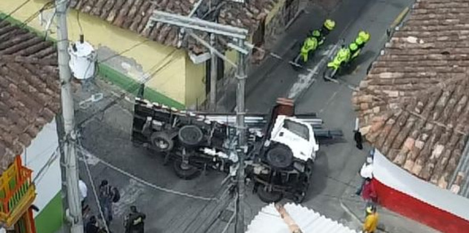 El accidente. Fotos del corresponsal Jorge Iván Castaño.