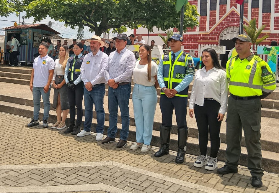 Palestina cuenta con agentes de Tránsito, no los tenía. Velarán para que se cumpla la reglamentación en materia de movilidad. Palestina cuenta con agentes de Tránsito, no los tenía. Velarán para que se cumpla la reglamentación en materia de movilidad.