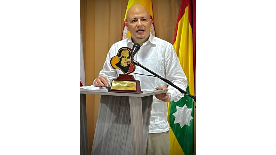 Alejandro Marín Pineda, periodista manizaleño de 44 años. Alejandro Marín Pineda, periodista manizaleño de 44 años.