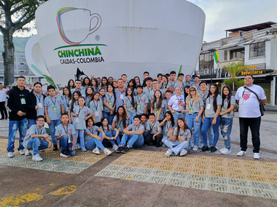 La banda sinfónica de La Salle trajo cinco premios desde Chinchiná. La banda sinfónica de La Salle trajo cinco premios desde Chinchiná.