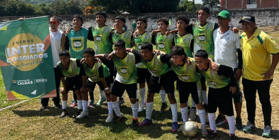 El equipo prejuvenil de fútbol de la Institución Educativa del Instituto Nacional Los Fundadores de Riosucio, clasificado a las finales departamentales Intercolegiadas. Juegos Intercolegiados