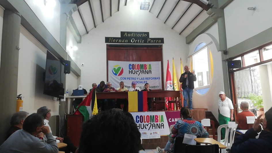La presidenta de Colombia Humana, la senadora Gloria Flórez, se reunió con las bases del partido en Caldas el pasado domingo. Adelantaron una estrategia clave para las elecciones del 2026. La presidenta de Colombia Humana, la senadora Gloria Flórez, se reunió con las bases del partido en Caldas el pasado domingo. Adelantaron una estrategia clave para las elecciones del 2026.
