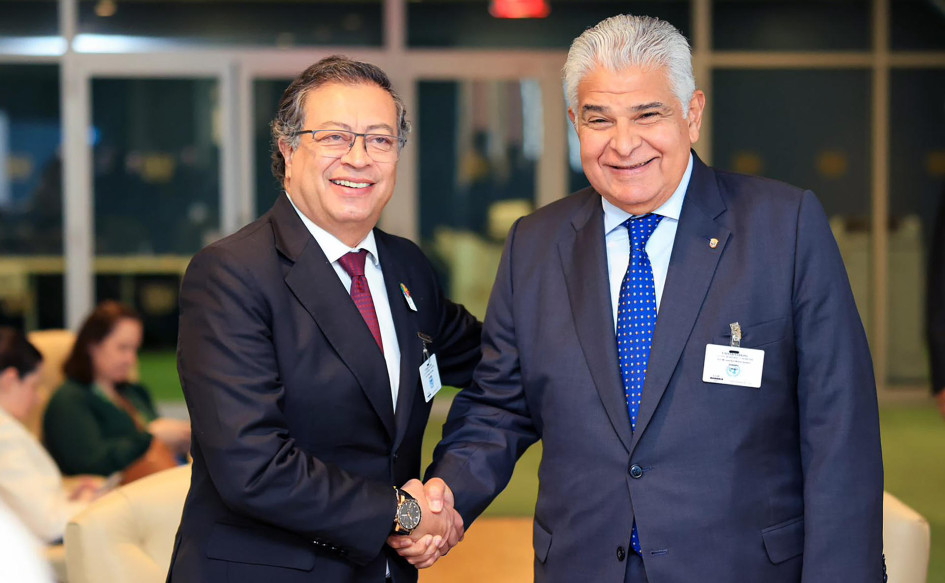 Gustavo Petro (izq.), presidente de Colombia, y José Raúl Mulino, mandatario de Panamá, se reunieron en la sede de Naciones Unidas en Nueva York (EE.UU.). Gustavo Petro (izq.), presidente de Colombia, y José Raúl Mulino, mandatario de Panamá, se reunieron en la sede de Naciones Unidas en Nueva York (EE.UU.).