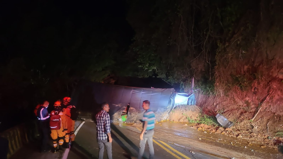 El accidente, foto suministrada a LA PATRIA. El accidente, foto suministrada a LA PATRIA.