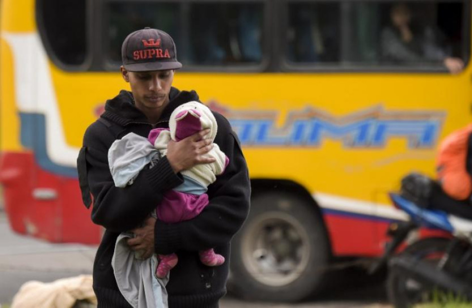 En Colombia hay al menos 270 mil niños y adolescentes venezolanos. Con el permiso, sus custodios podrán acceder a servicios financieros y sociales del Estado. En Colombia hay al menos 270 mil niños y adolescentes venezolanos. Con el permiso, sus custodios podrán acceder a servicios financieros y sociales del Estado.