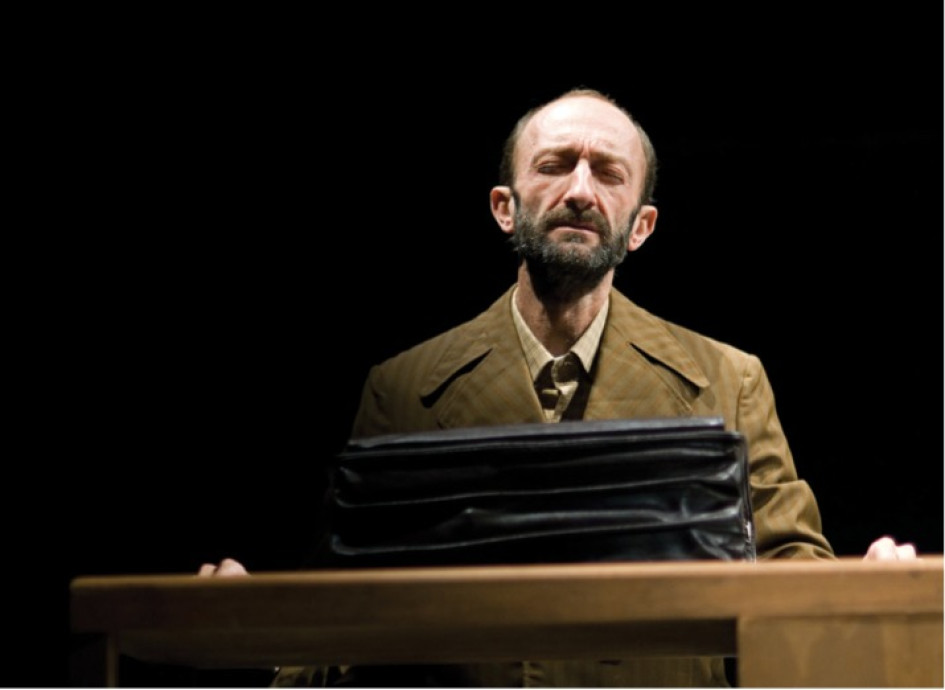 Boris Schoemann, actor y director de la compañía Los Endebles de México visita por primera vez el Festival Internacional de Teatro de Manizales. Boris Schoemann, actor y director de la compañía Los Endebles de México visita por primera vez el Festival Internacional de Teatro de Manizales.