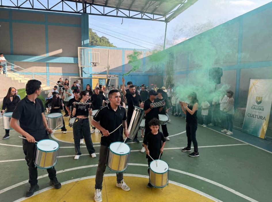La música es de los procesos culturales que más se muestran en las presentaciones. La música es de los procesos culturales que más se muestran en las presentaciones.