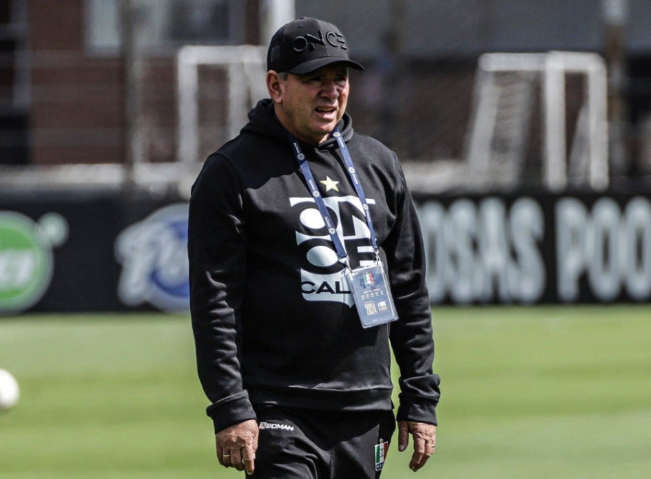 Hernán Darío Herrera, técnico del Once Caldas, previo al partido ante Envigado. El equipo ganó y se mantiene en el liderato de la Liga. Hernán Darío Herrera, técnico del Once Caldas, previo al partido ante Envigado.