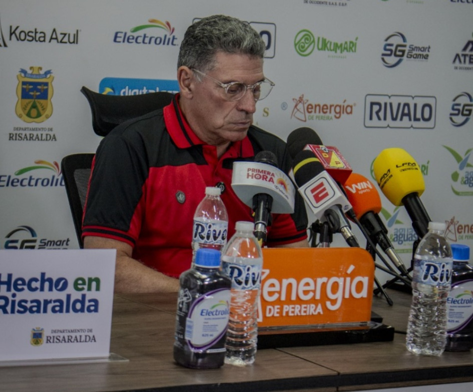 Luis Fernando Suárez técnico del Deportivo Pereira Luis Fernando Suárez técnico del Deportivo Pereira
