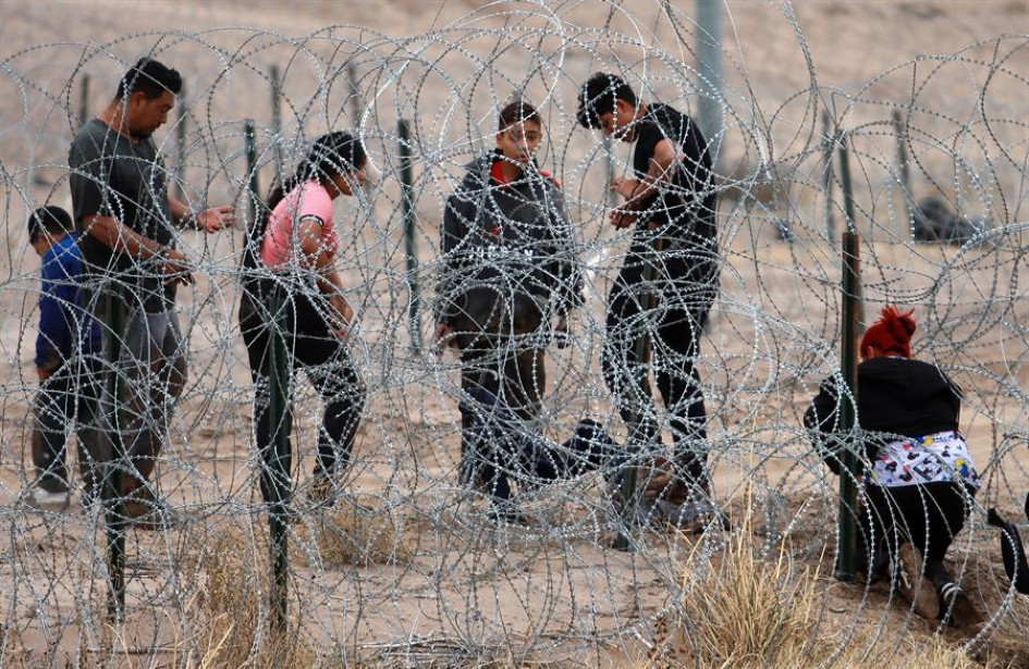Pese a las restricciones impuestas por México y Estados Unidos, la migración sigue desbordada en la frontera entre ambos países. Pese a las restricciones impuestas por México y Estados Unidos, la migración sigue desbordada en la frontera entre ambos países.