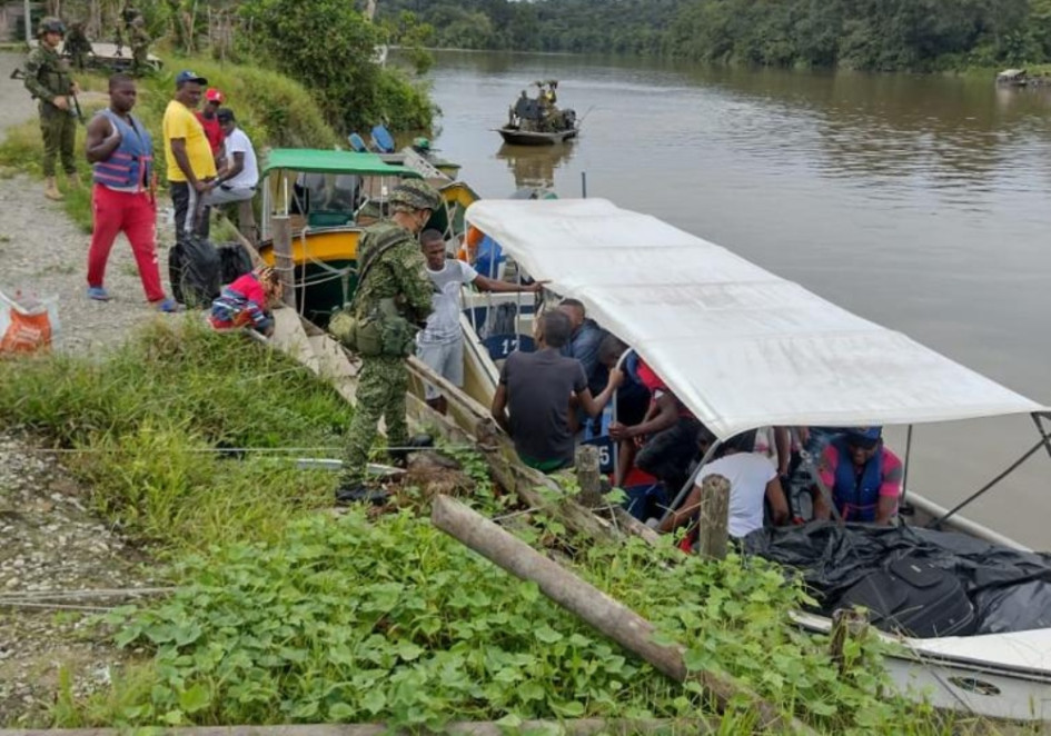 Roban 16 personas en una lancha y las lanzan al mar cerca a Buenaventura Roban 16 personas en una lancha y las lanzan al mar cerca a Buenaventura