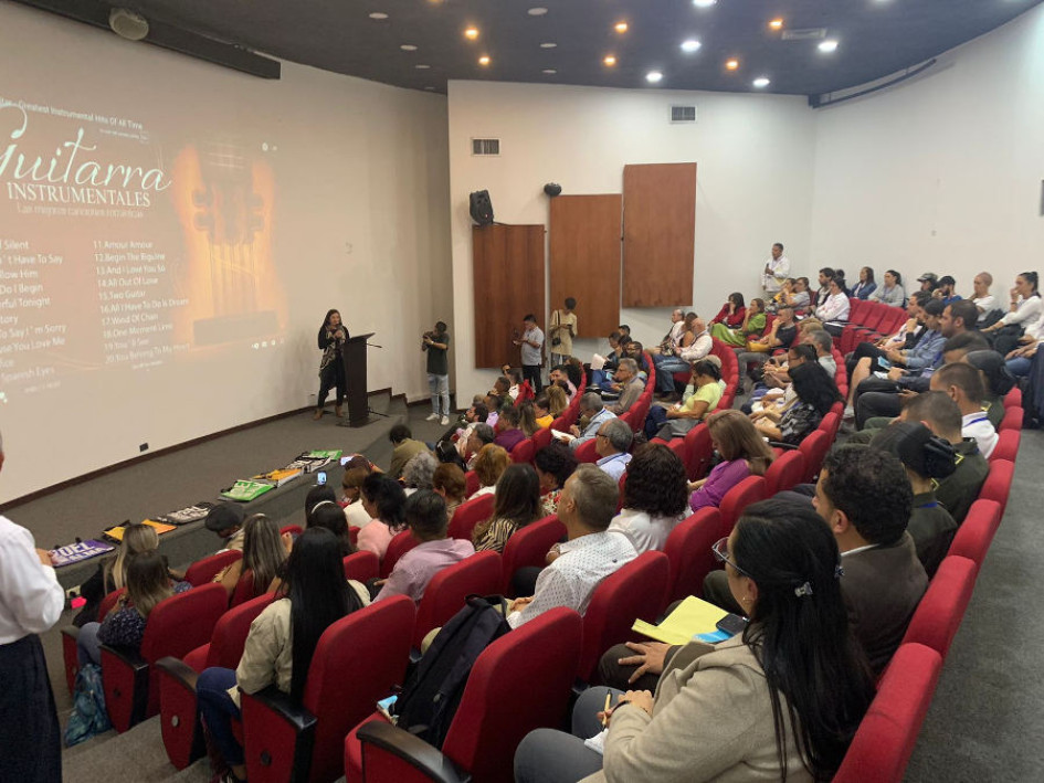 El evento se desarrolló desde las 3:00 p. m. hasta las 6:00 p. m. El evento se desarrolló desde las 3:00 p. m. hasta las 6:00 p. m.