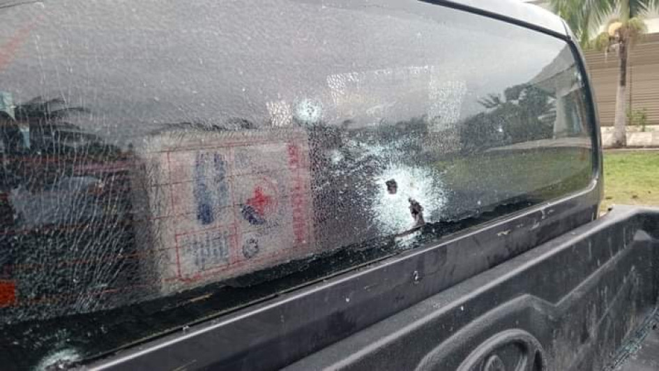 Foto | EFE | LA PATRIA Así quedó el vehículo que transportaba al expresidente Evo Morales, después de un supuesto ataque armado contra de exmandatario. Los hechos se registraron ayer en Cochabamba (Bolivia). Foto | EFE | LA PATRIA Así quedó el vehículo que transportaba al expresidente Evo Morales, después de un supuesto ataque armado contra de exmandatario. Los hechos se registraron ayer en Cochabamba (Bolivia).