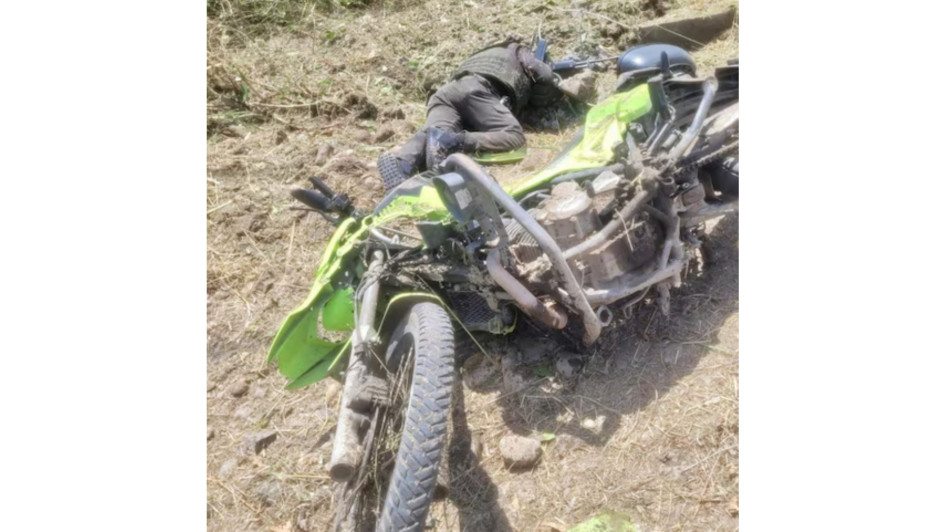 Según los primeros reportes, aparte de los uniformados alcanzados por el atentado en El Zulia (Norte de Santander), una menor de edad también sufrió lesiones. Según los primeros reportes, aparte de los uniformados alcanzados por el atentado en El Zulia (Norte de Santander), una menor de edad también sufrió lesiones.