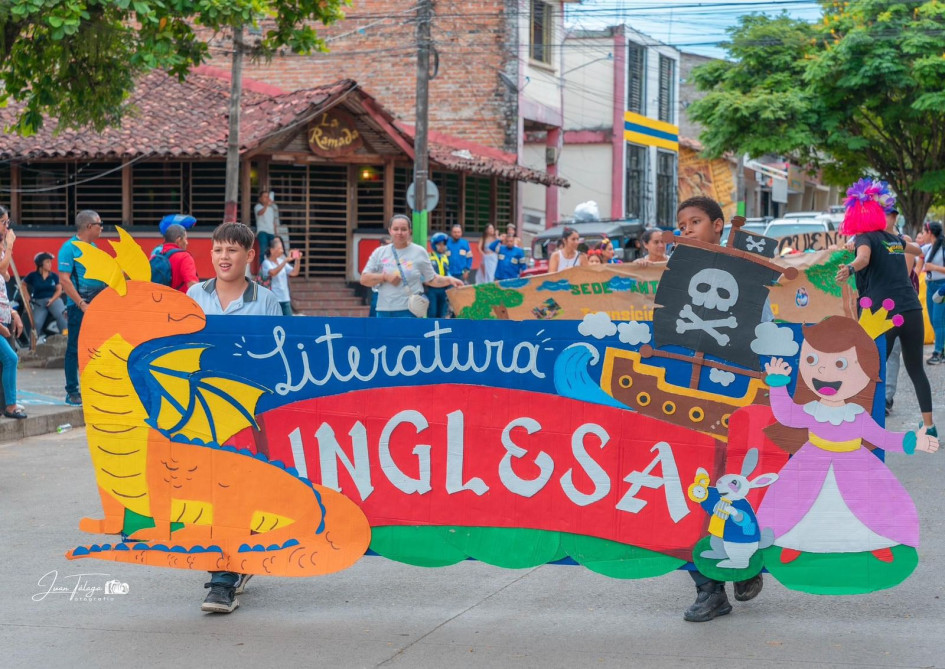 En el desfile representaron la literatura. En el desfile representaron la literatura.