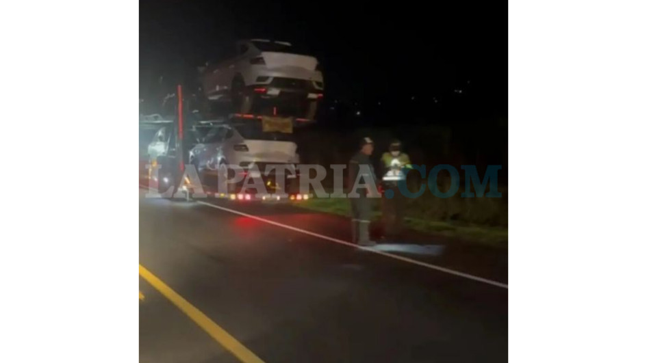 El accidente ocurrió en la vía Viterbo - La Virginia, cerca del peaje de Acapulco. El accidente ocurrió en la vía Viterbo - La Virginia, cerca del peaje de Acapulco.