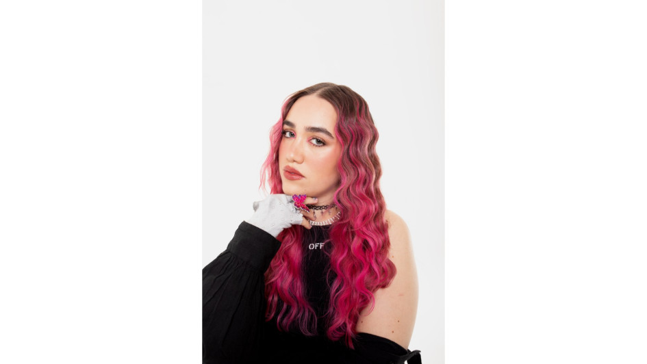 La artista colombiana, Ela Taubert. La artista colombiana, Ela Taubert.