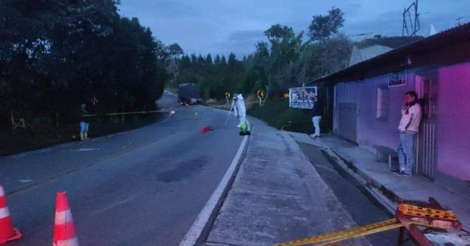 El accidente ocurrió en el sector de Ecopetrol, sobre la vía Manizales-Fresno.