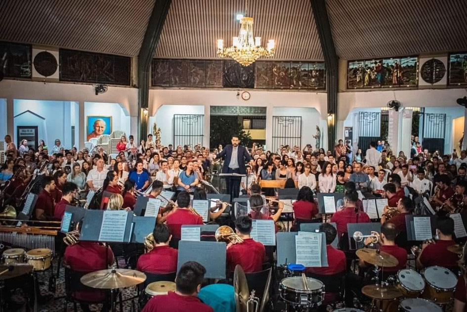 El Festival Alonso Marín llega este año a su décima edición, y por tal razón los organizadores programaron conciertos de música colombiana y sinfónica en distintos escenarios de Chinchiná. El Festival Alonso Marín llega este año a su décima edición, y por tal razón los organizadores programaron conciertos de música colombiana y sinfónica en distintos escenarios de Chinchiná.