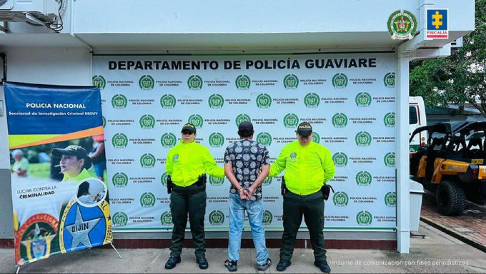 El capitán Félix Ignacio Arévalo Martínez es acusado de acto sexual violento y acoso sexual. El capitán Félix Ignacio Arévalo Martínez es acusado de acto sexual violento y acoso sexual.